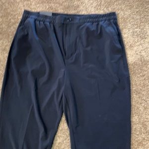 BANANA REPUBLIC PULL-ON BLACK PANTS. NWT. ELASTIC WAIST. SIZE LARGE